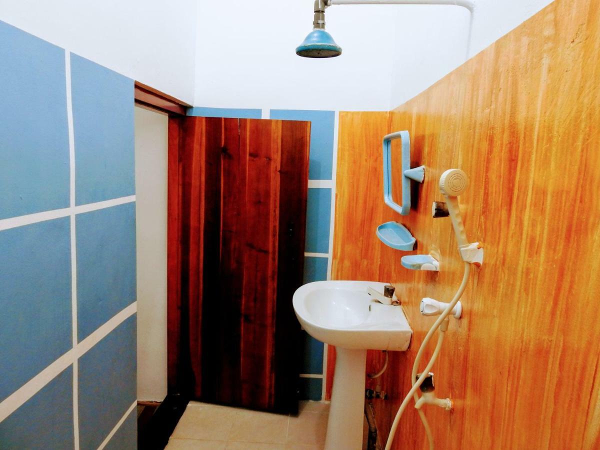 Cresent Bay Beach Hotel Arugam Bay Esterno foto