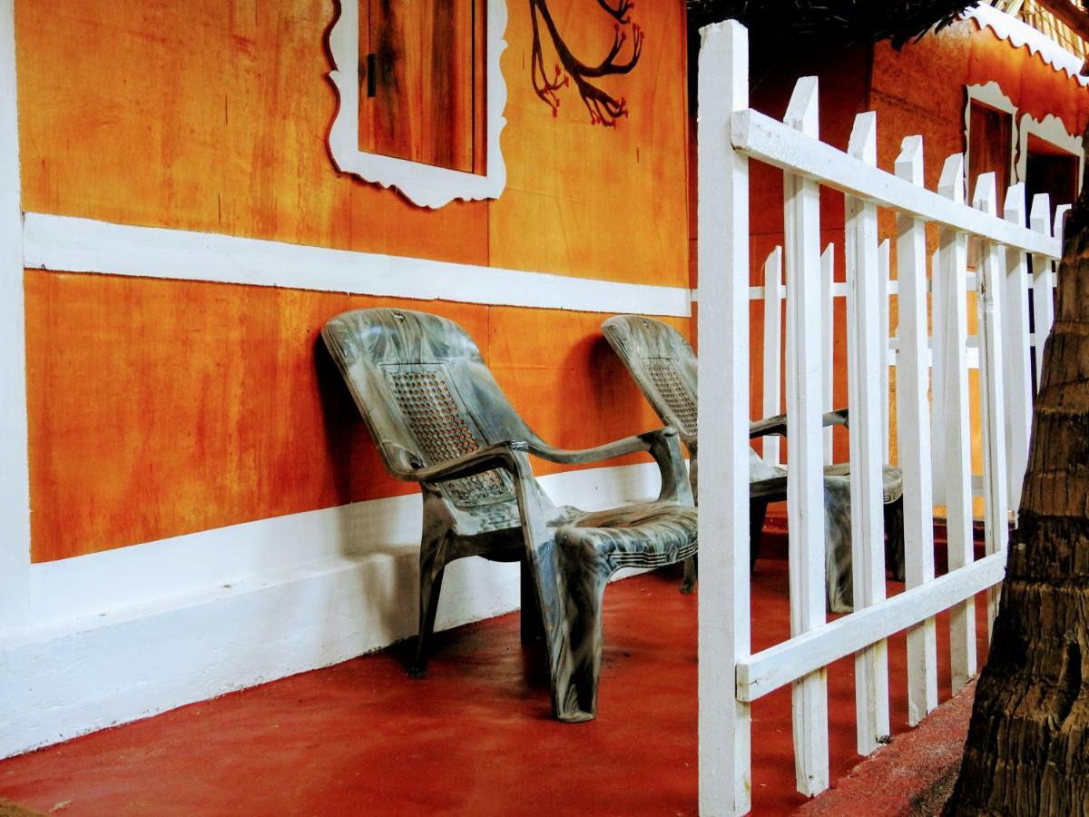 Cresent Bay Beach Hotel Arugam Bay Esterno foto