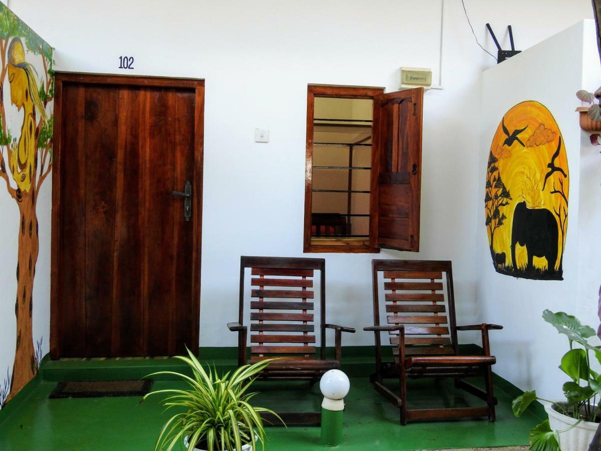 Cresent Bay Beach Hotel Arugam Bay Esterno foto