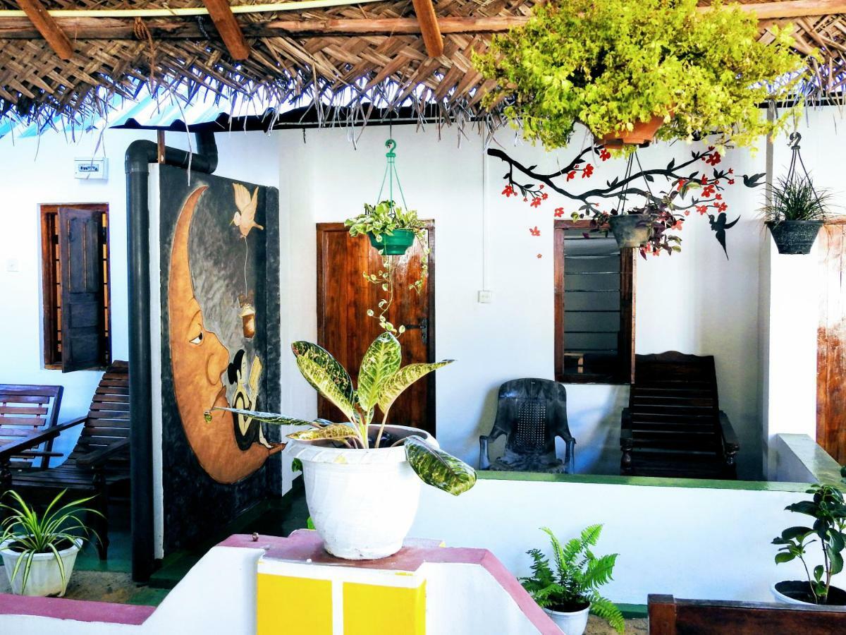 Cresent Bay Beach Hotel Arugam Bay Esterno foto